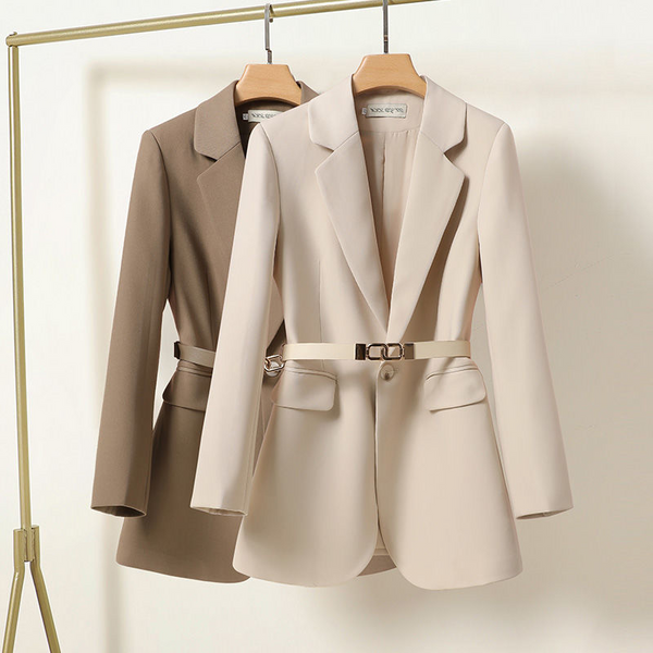 Levana - a sophisticated and versatile tailored blazer