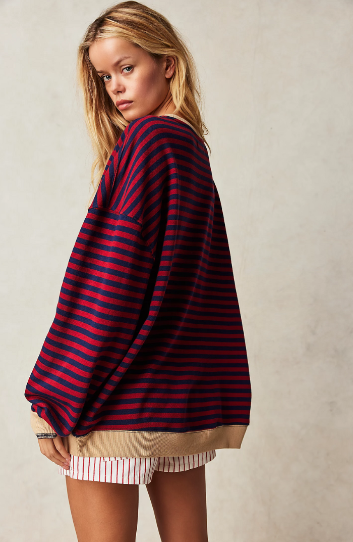 Solina - an oversized striped sweater that redefines comfort with a touch of timeless style