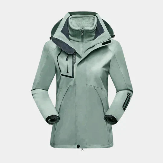 Calima - functional jacket that protects you from the elements without compromising on design