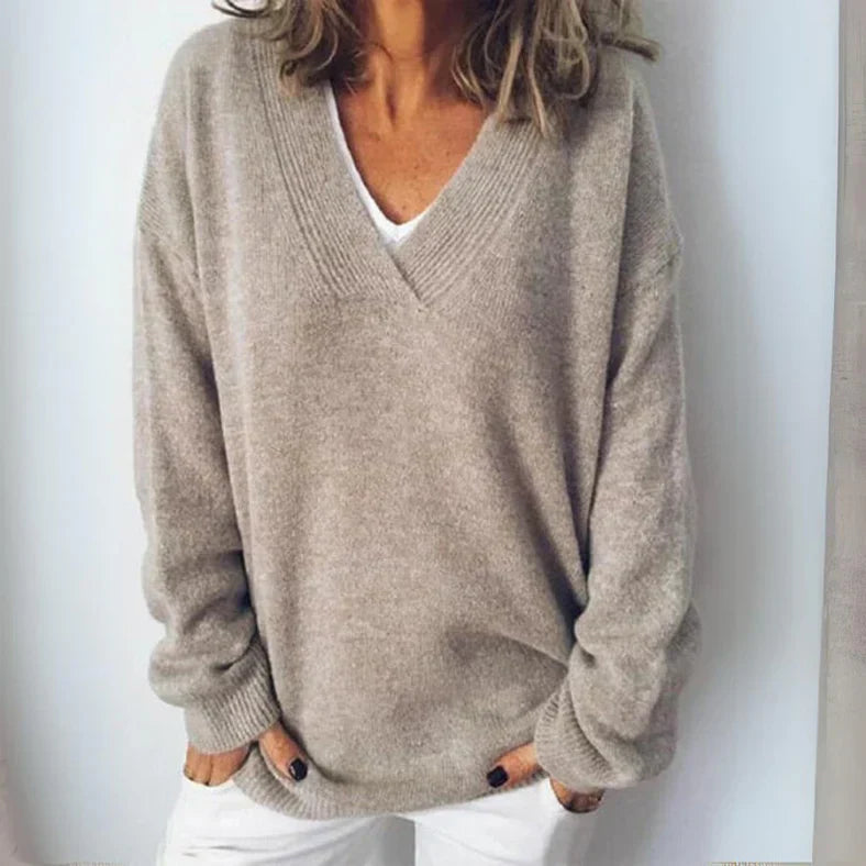 Aurelia - the knitted sweater that effortlessly blends warmth and fashion