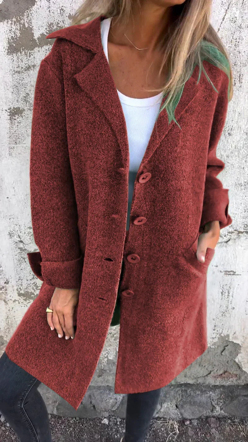 Virela - a long coat that effortlessly blends casual comfort with refined style