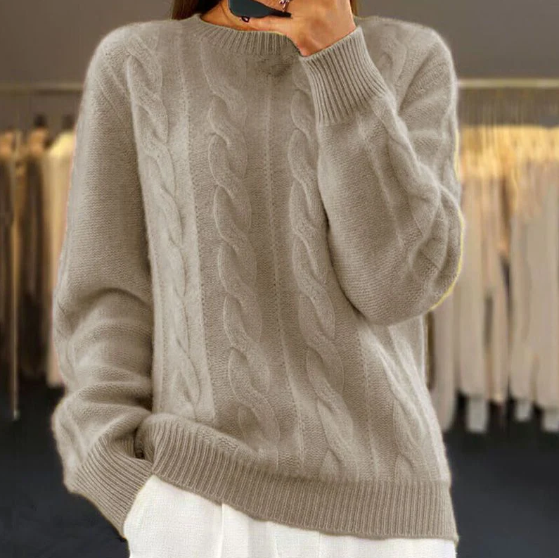 Savia - a sweater that combines warmth, comfort, and effortless style