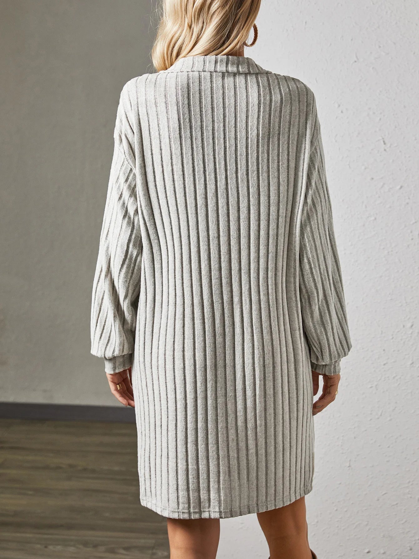 Mirella - a relaxed-fit knitted dress