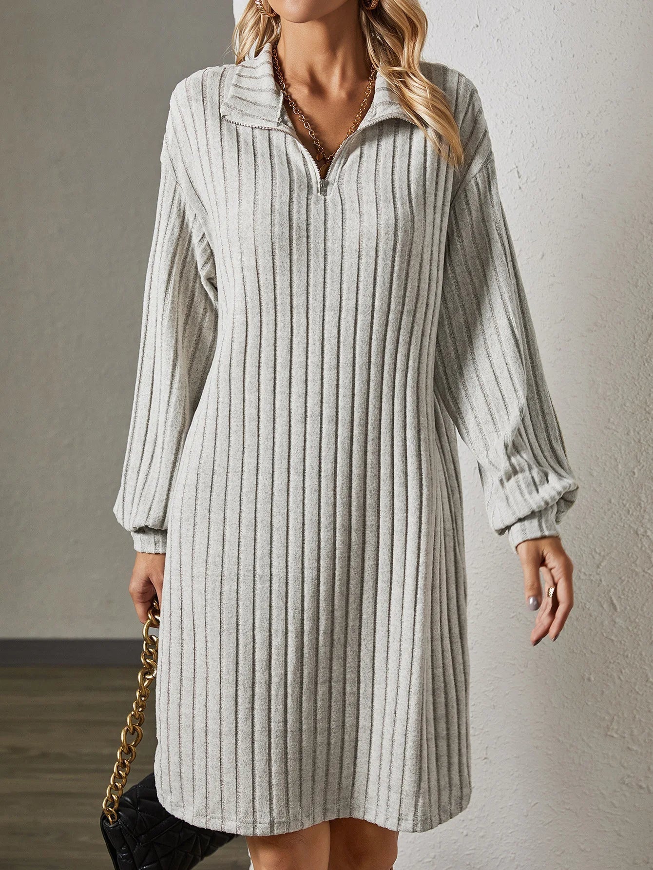 Mirella - a relaxed-fit knitted dress