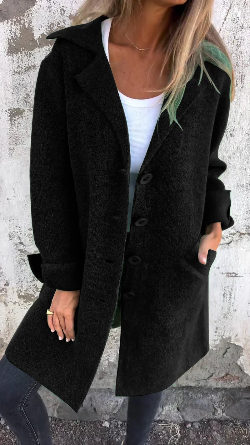 Virela - a long coat that effortlessly blends casual comfort with refined style