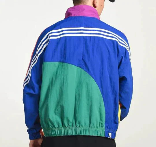 Elianis – a windbreaker with retro flair that blends timeless charm with modern performance